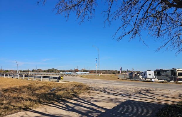854 N Creek Rd — photo 9
