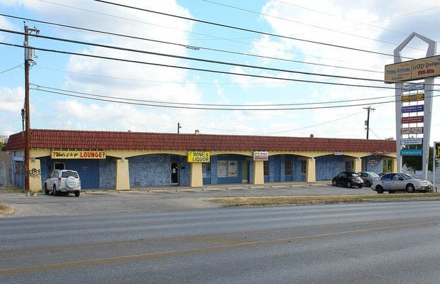 5713 EVERS RD SAN ANTONIO TX 78238-1718 — photo 2