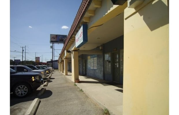5713 EVERS RD SAN ANTONIO TX 78238-1718 — photo 3