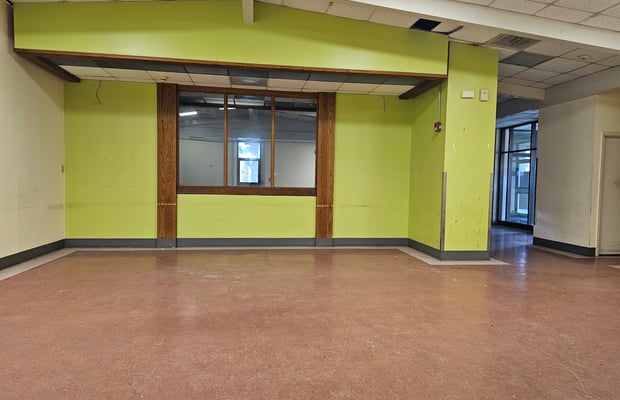 4306 NW Loop 410 — photo 15