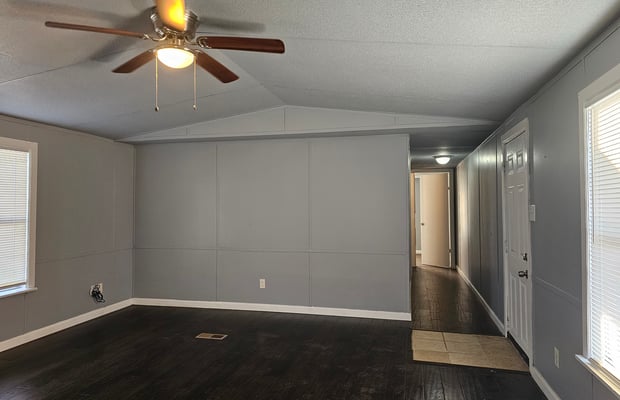 16350 S Flores Rd (FM 1937) — photo 26