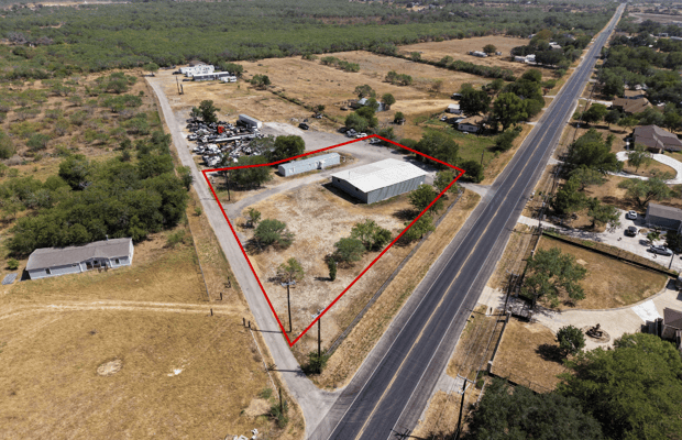 16350 S Flores Rd (FM 1937) — photo 5