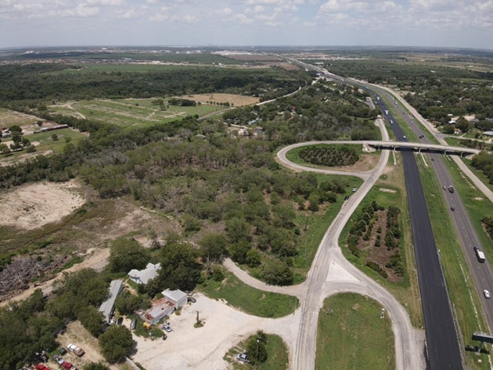13901 Interstate 35 S — photo 16