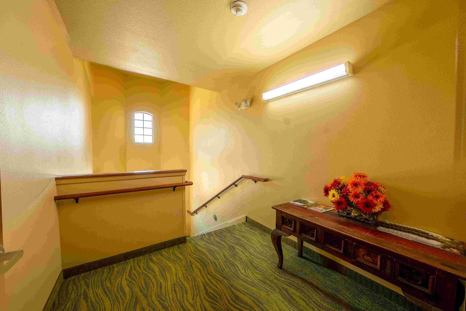 La Hacienda Inn, 1524 E Commerce St & Olive, San Antonio — photo 10