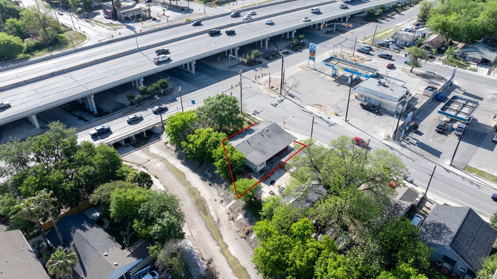 607 W Theo Ave — photo 6