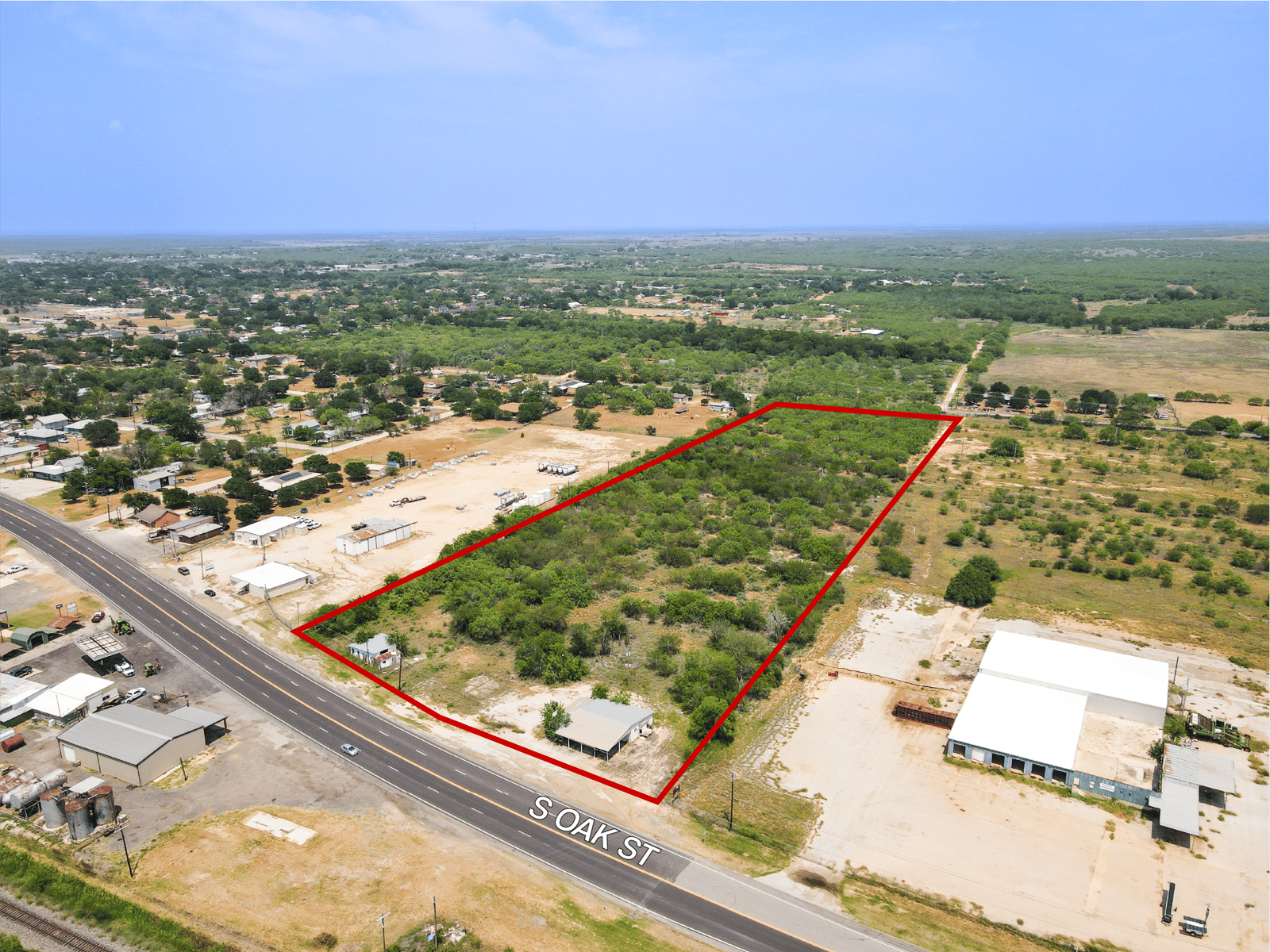 1312 S Oak, Pearsall, TX — photo 1