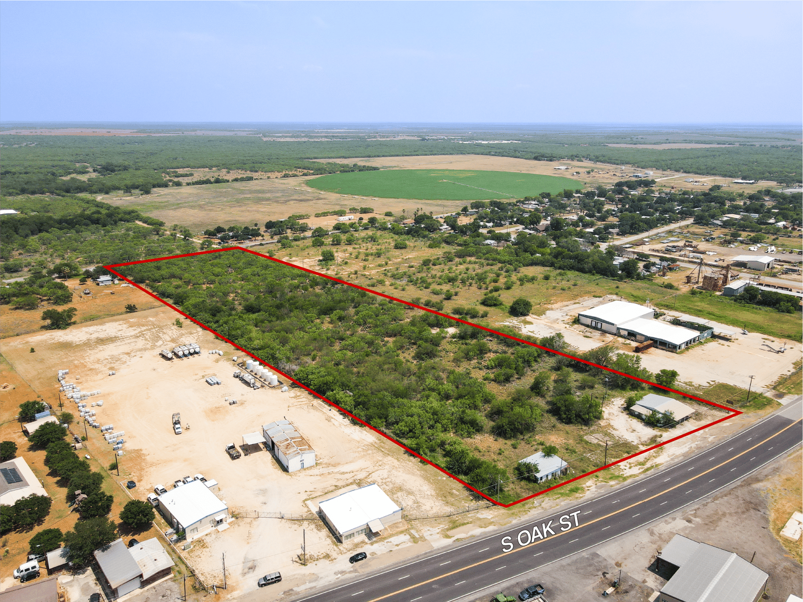 1312 S Oak, Pearsall, TX — photo 2