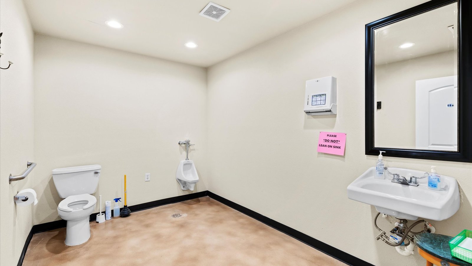 Medical Office | Converse, TX — photo 12