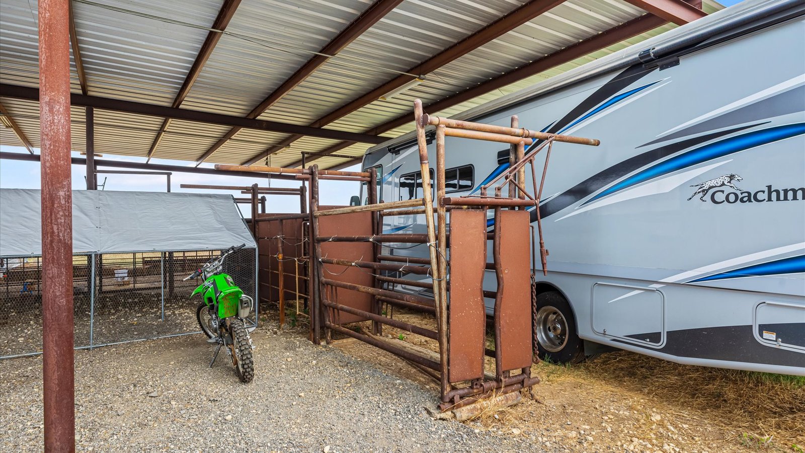 32 +/- AC on 6286 FM 2146 — photo 8