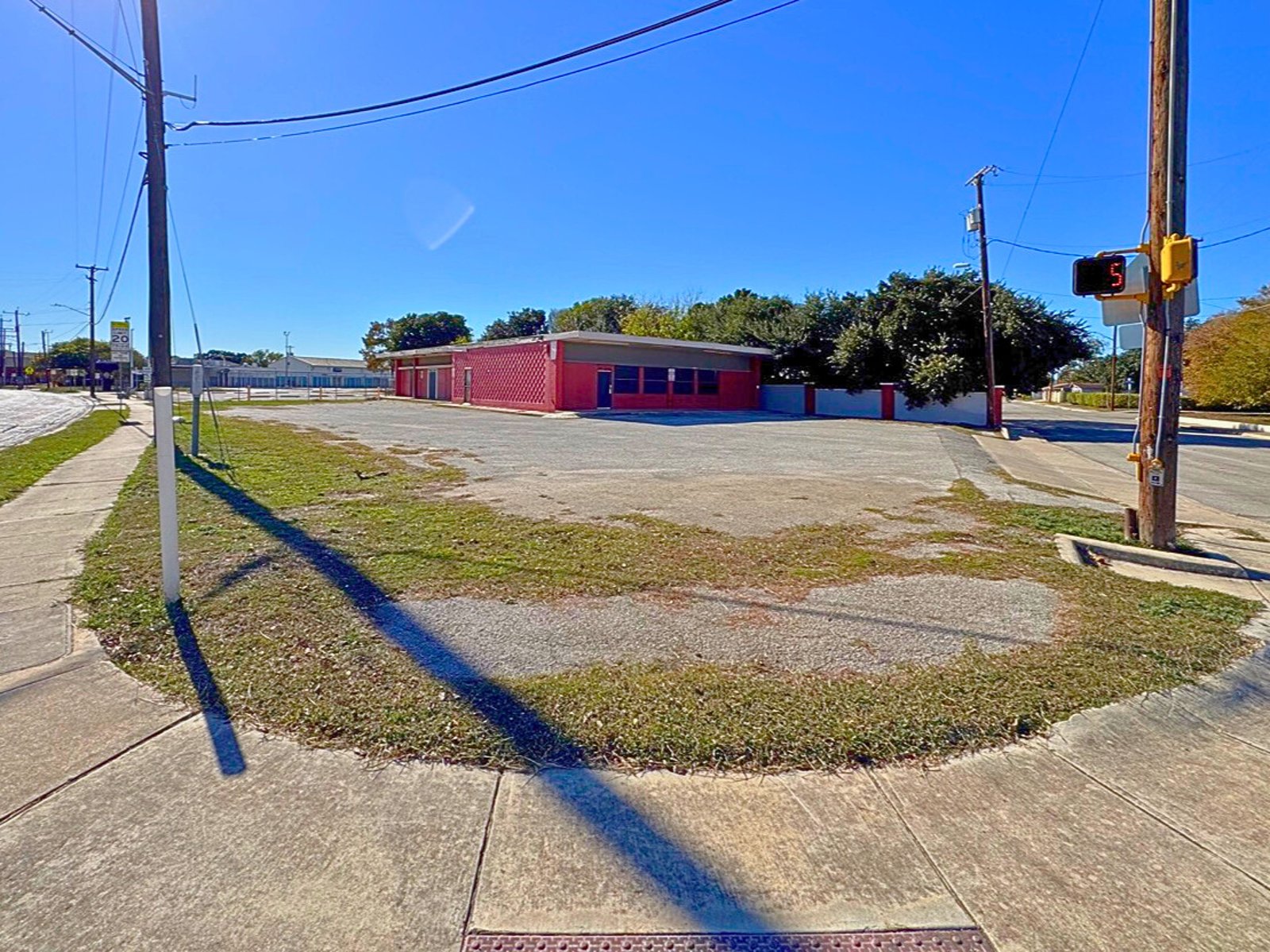 2507 S General McMullen Dr — photo 3