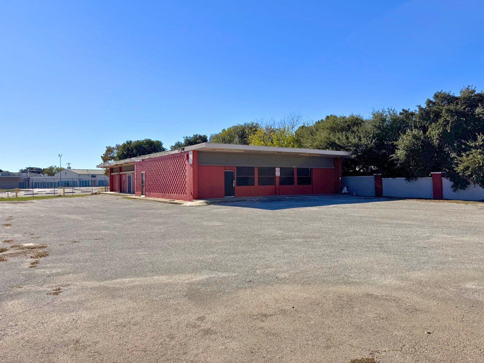 2507 S General McMullen Dr — photo 8