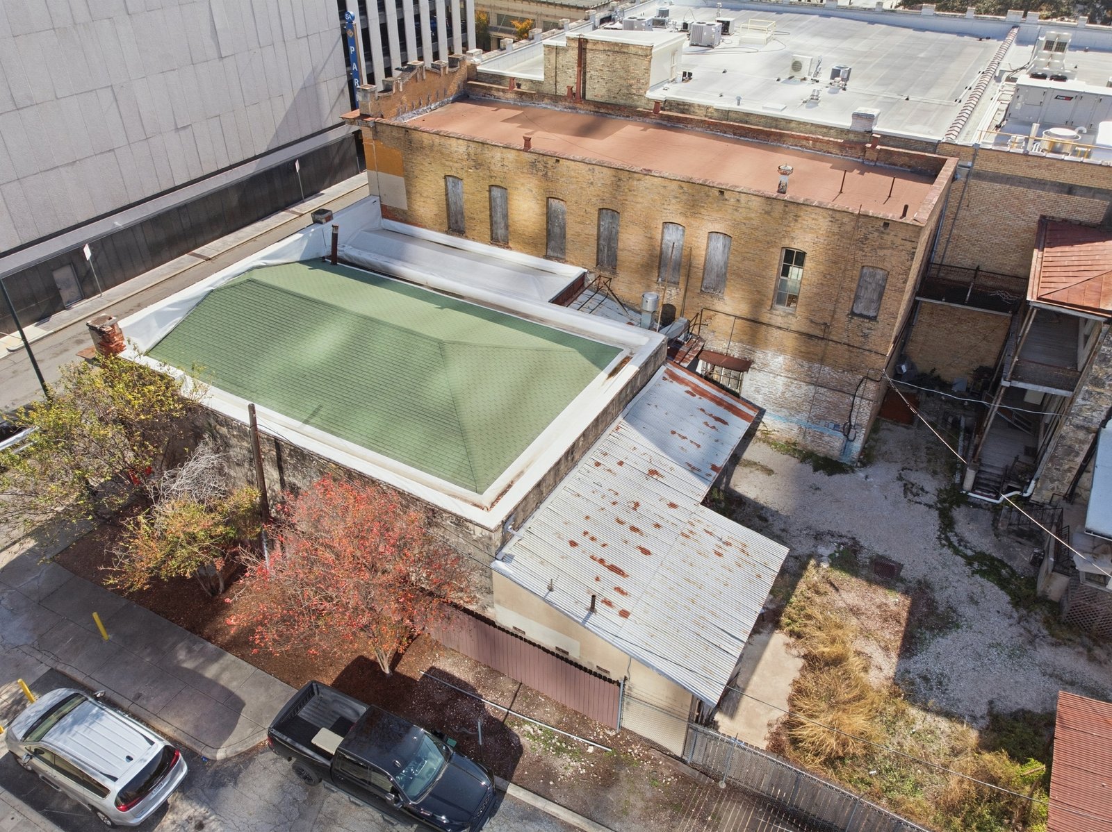 111-113 N Flores St — photo 27