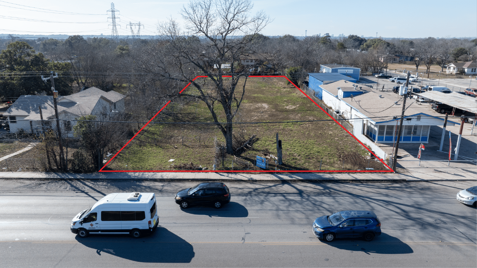 1521 S WW White Rd — photo 1
