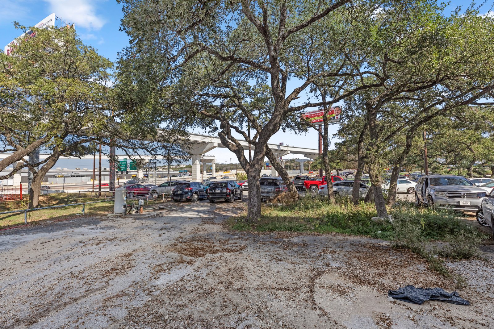 12222 N Interstate 35 — photo 20
