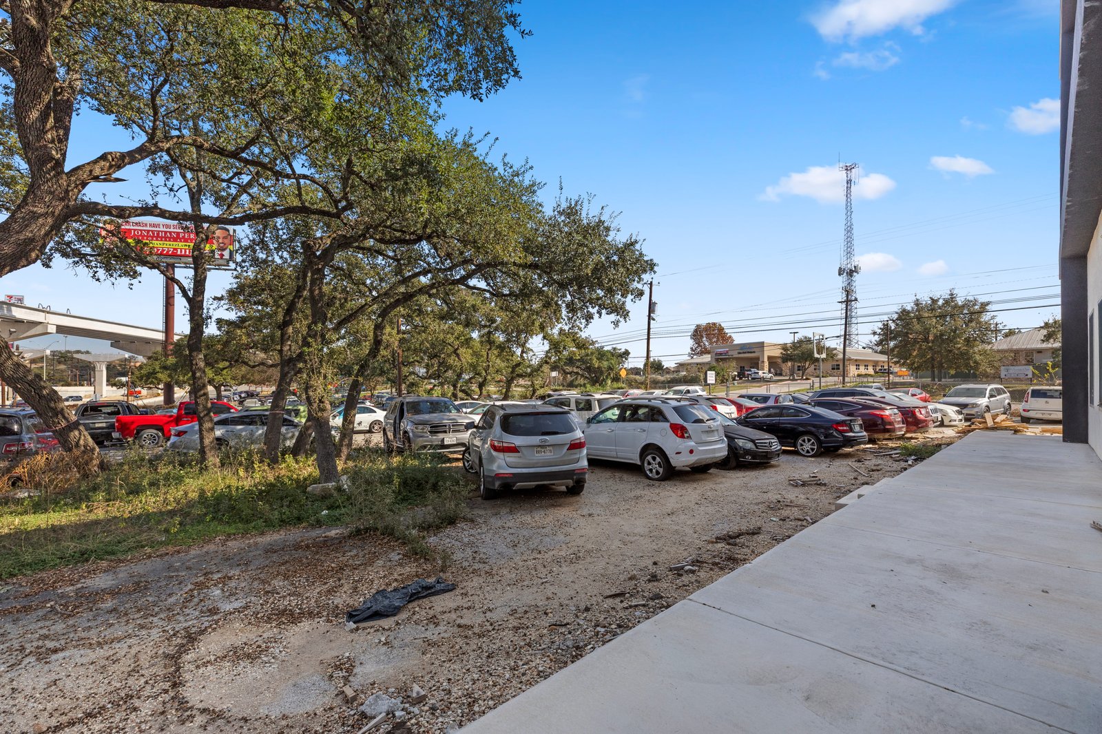 12222 N Interstate 35 — photo 21