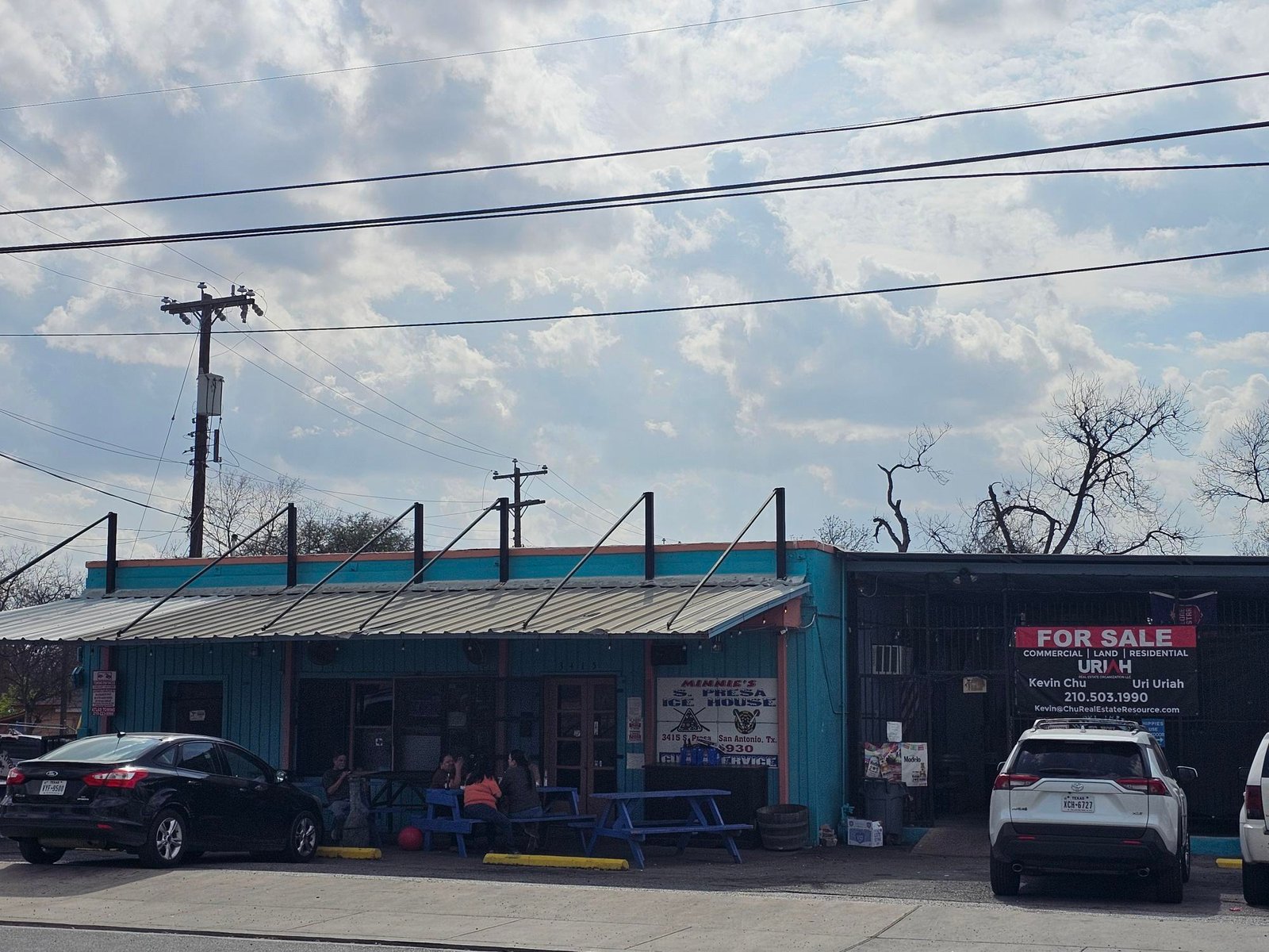 S Presa St Bar for Sale — photo 4