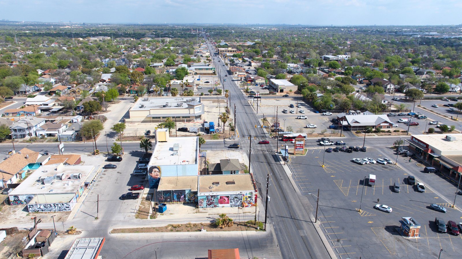 2902 W Commerce St — photo 4