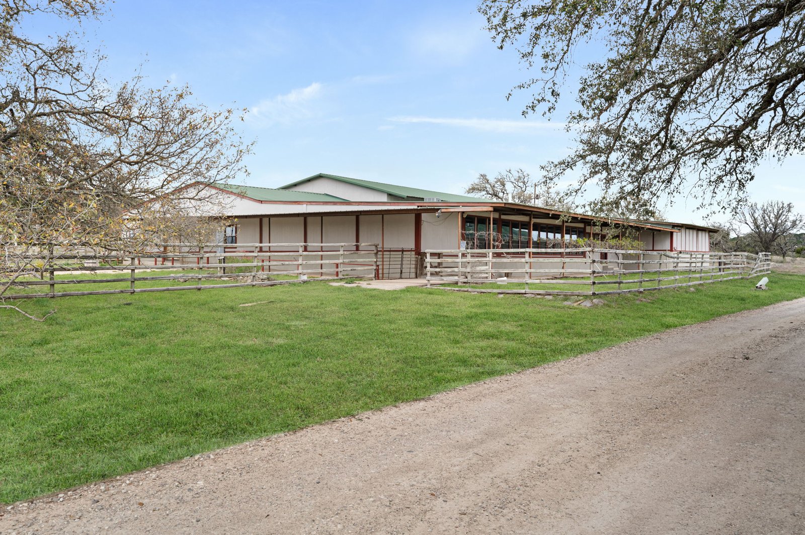 2421 Usener Rd — photo 1