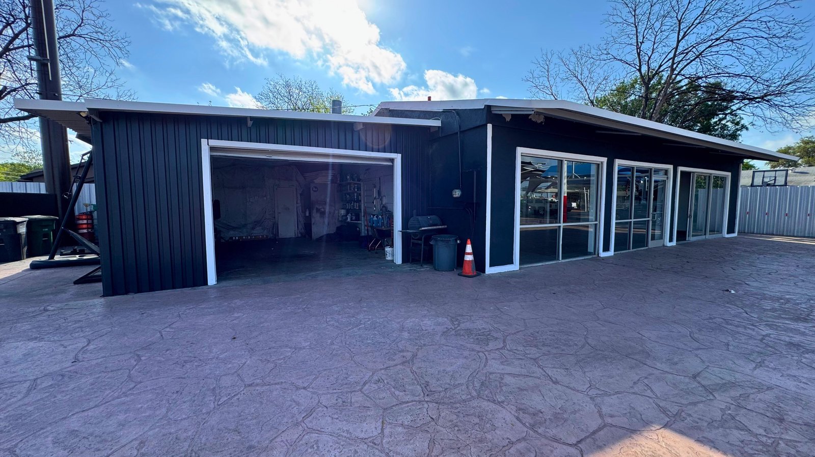 5602 S IH 35 — photo 4