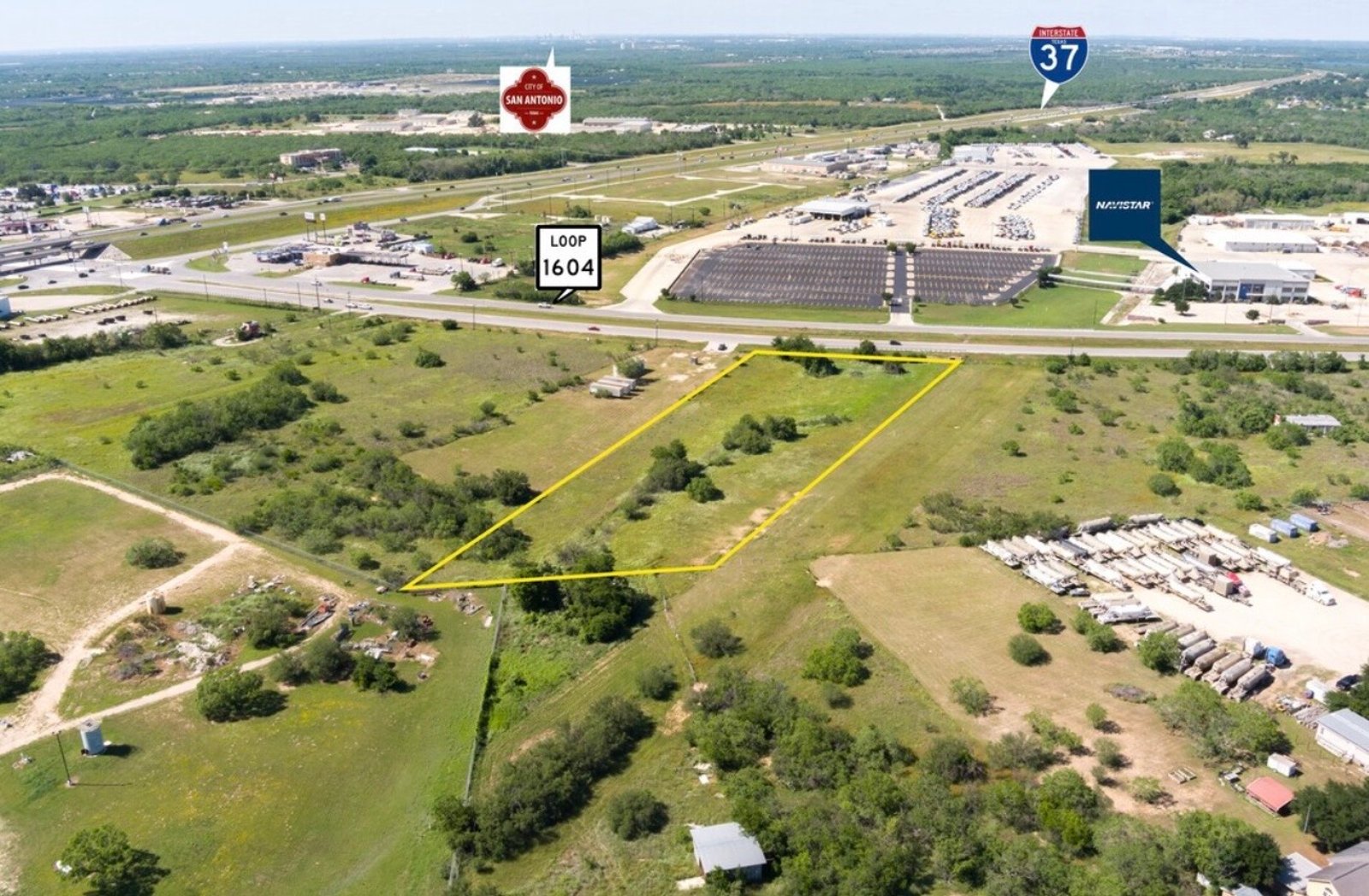 4390 E LOOP 1604 — photo 1