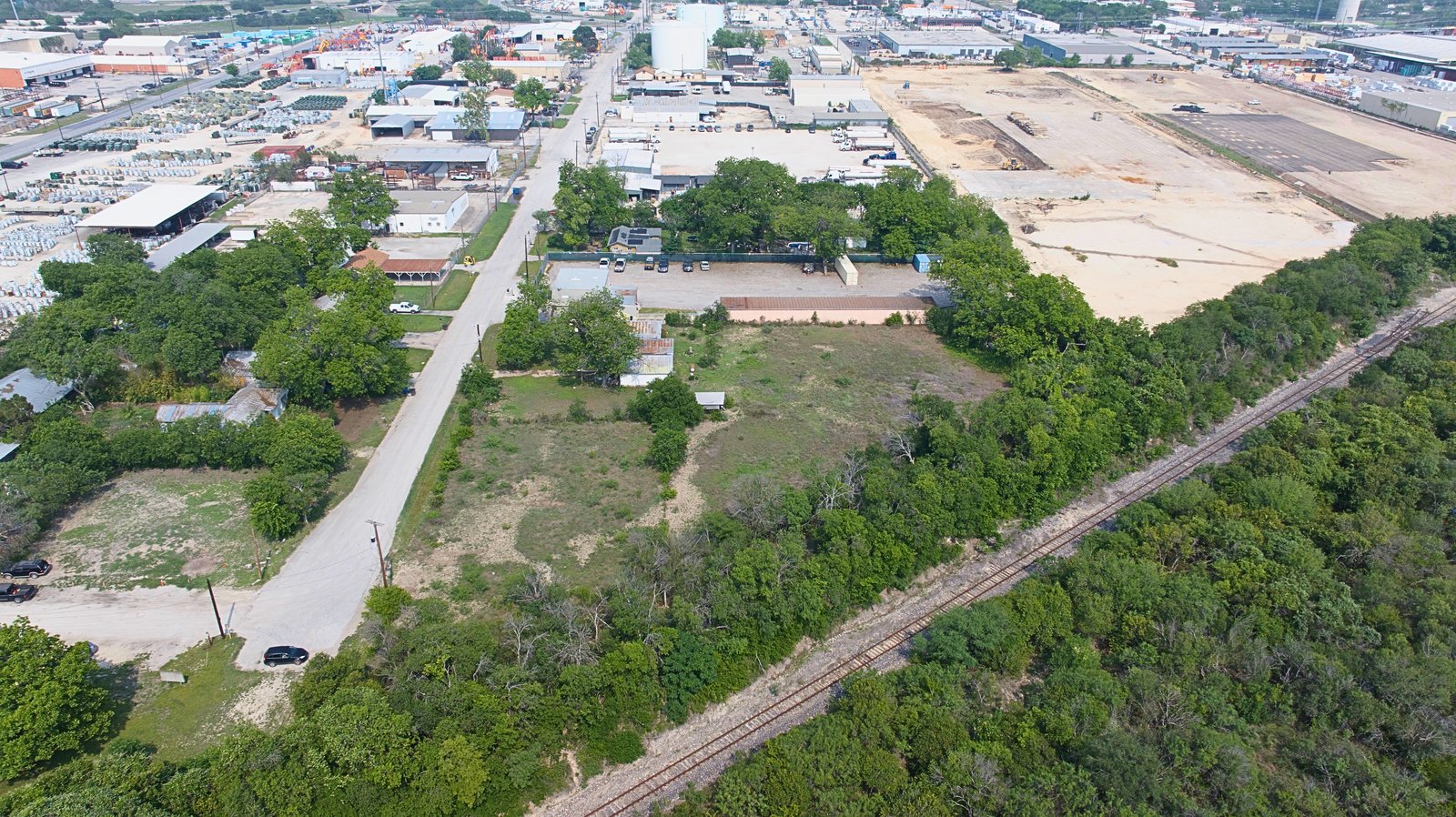 124 SEALE RD SAN ANTONIO TX 78219-2711 — photo 12