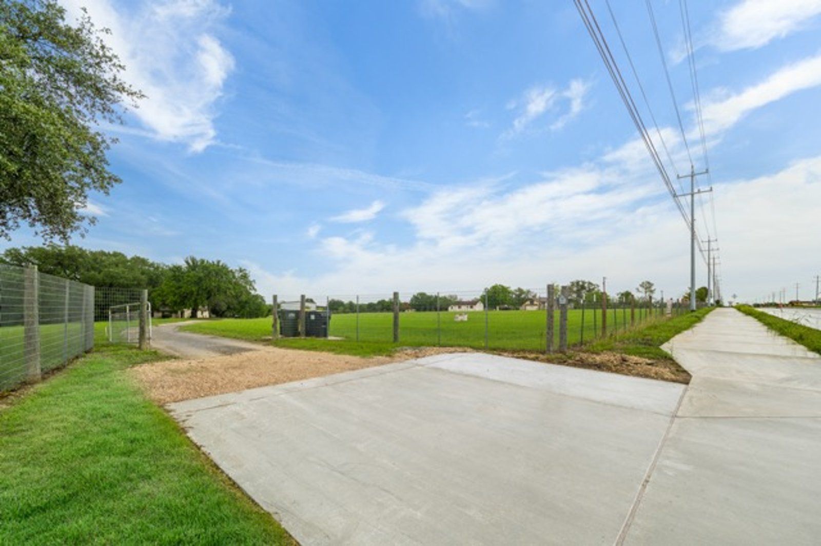 8210 Farm to Market Road 1518 — photo 24