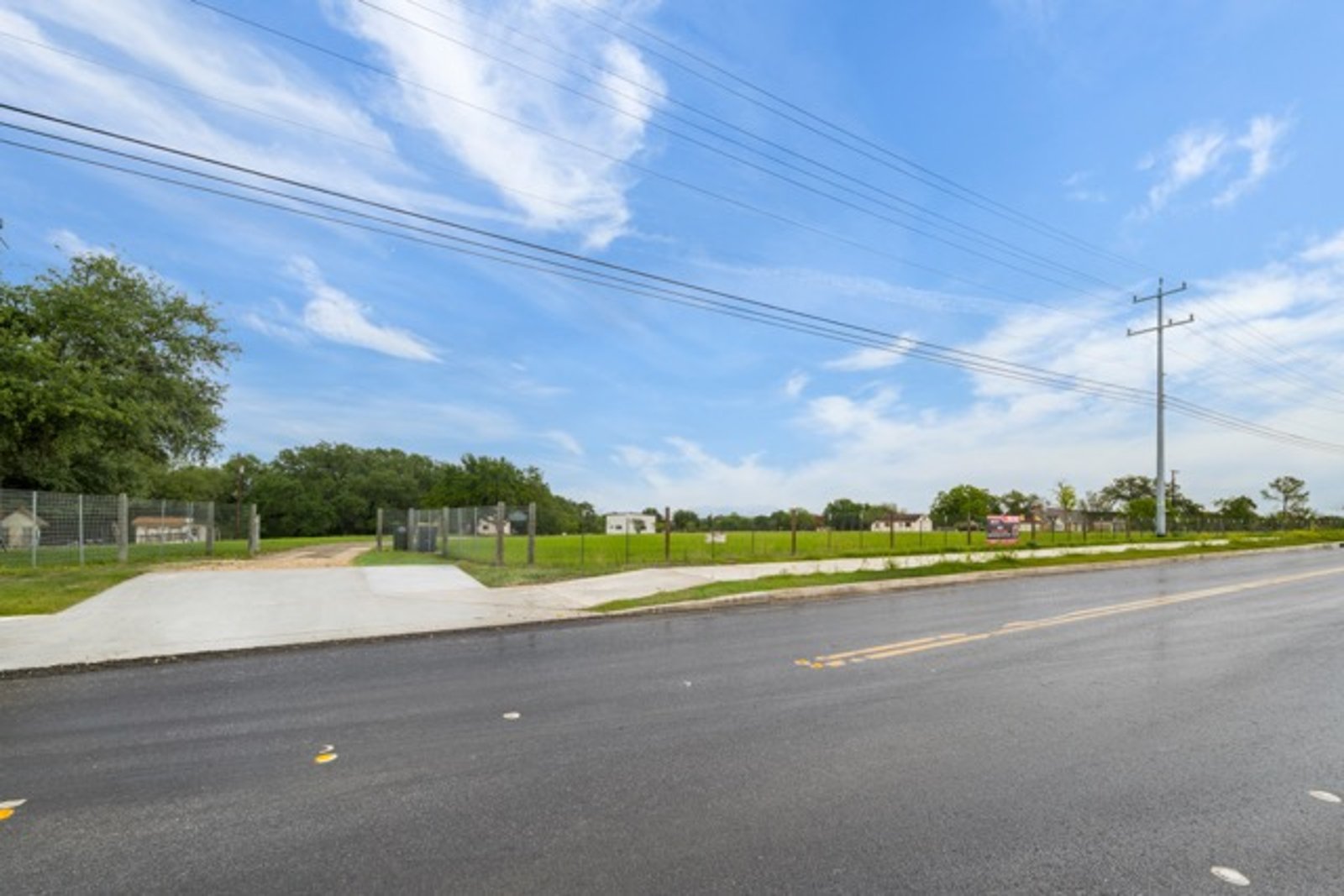 8210 Farm to Market Road 1518 — photo 25