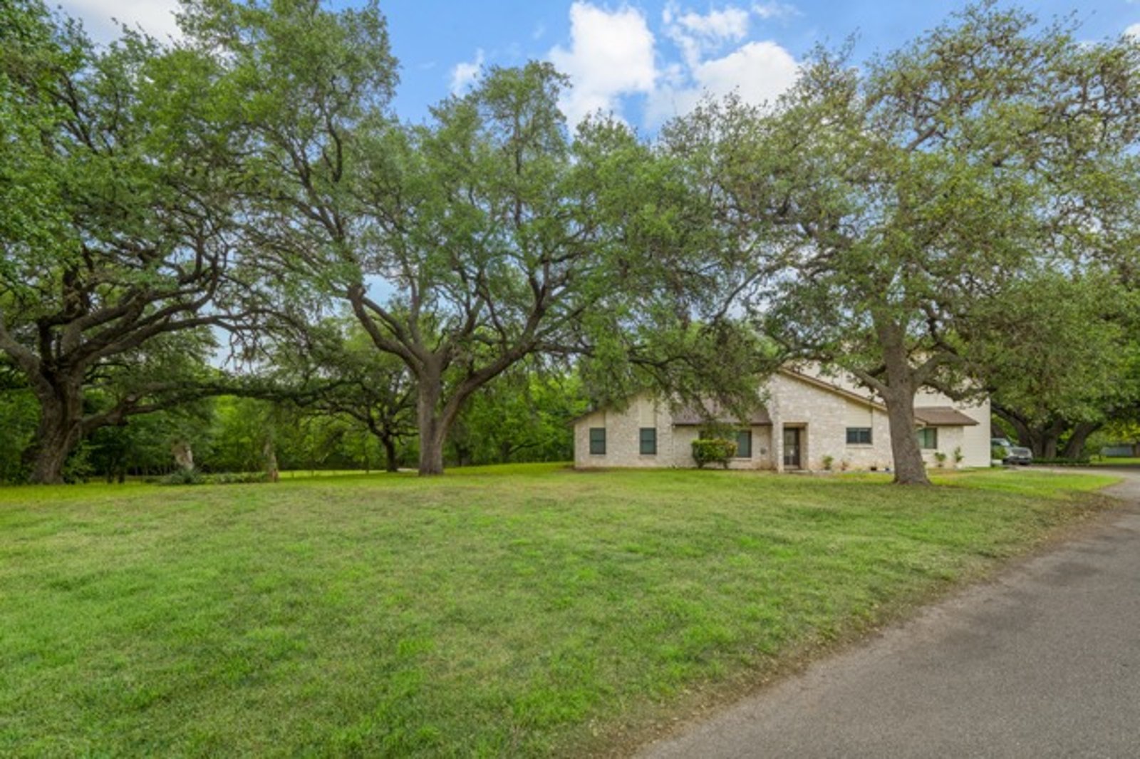 8210 Farm to Market Road 1518 — photo 28
