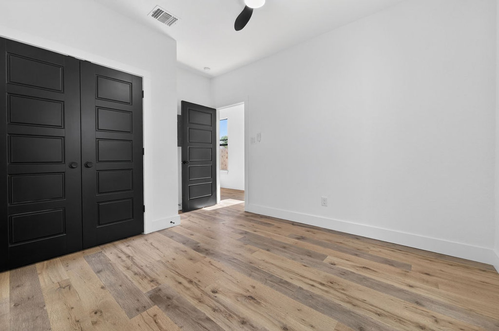 125 DASHIELL ST SAN ANTONIO TX 78203 — photo 63