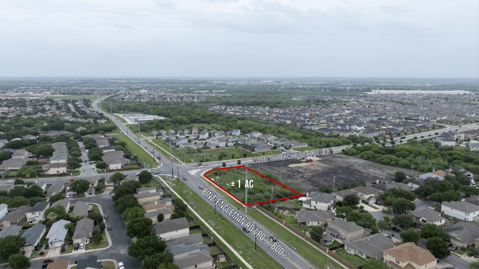 1 ± AC on Woodlake Pkwy — photo 1