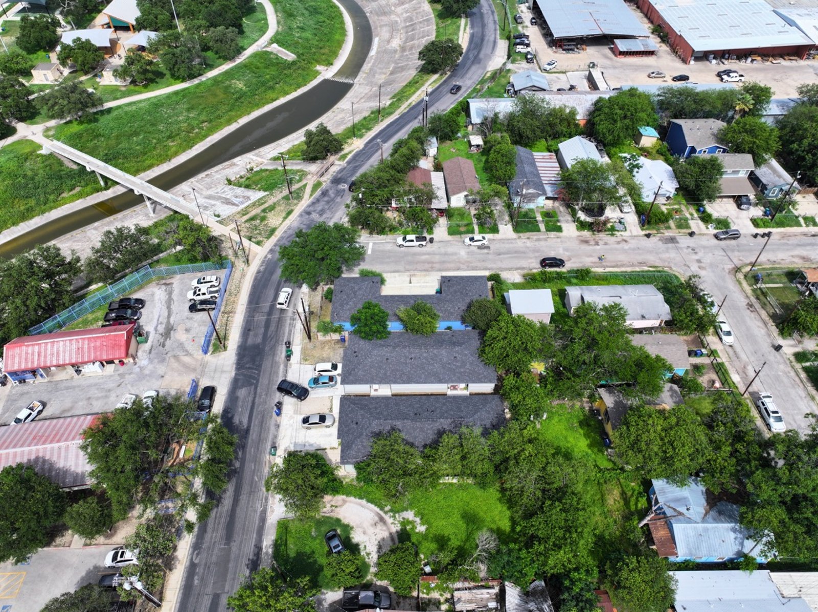 2902 S LAREDO ST SAN ANTONIO TX 78207 — photo 21