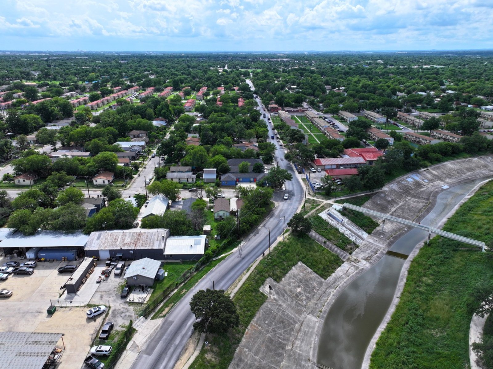 2902 S LAREDO ST SAN ANTONIO TX 78207 — photo 23