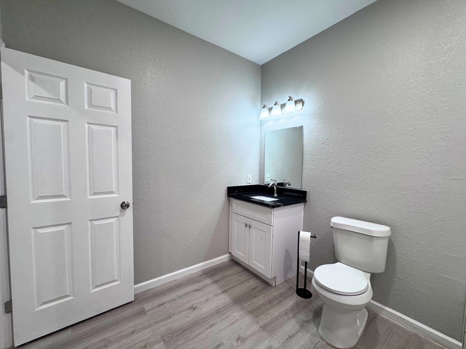 2902 S LAREDO ST SAN ANTONIO TX 78207 — photo 9