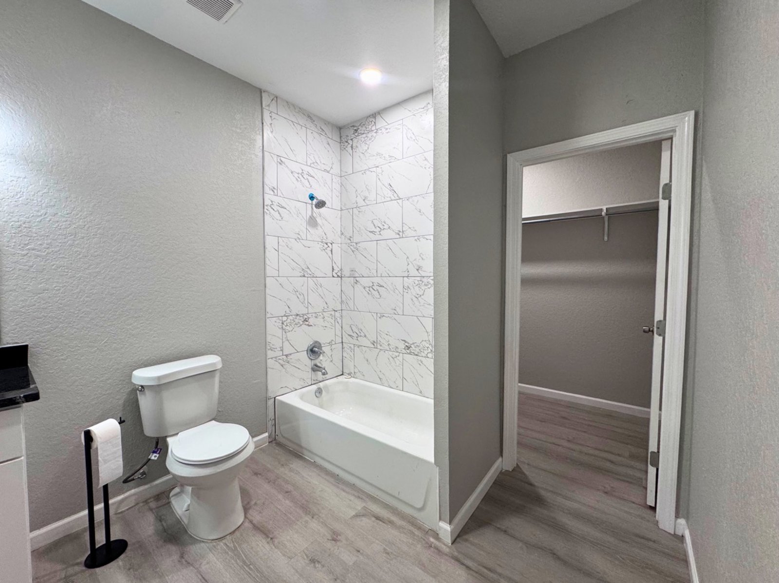 2902 S LAREDO ST SAN ANTONIO TX 78207 — photo 10