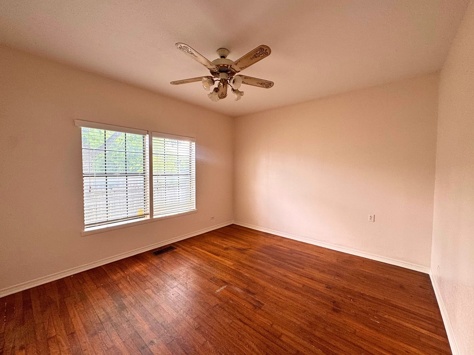 1278 BANDERA RD SAN ANTONIO TX 78228-4067 — photo 18