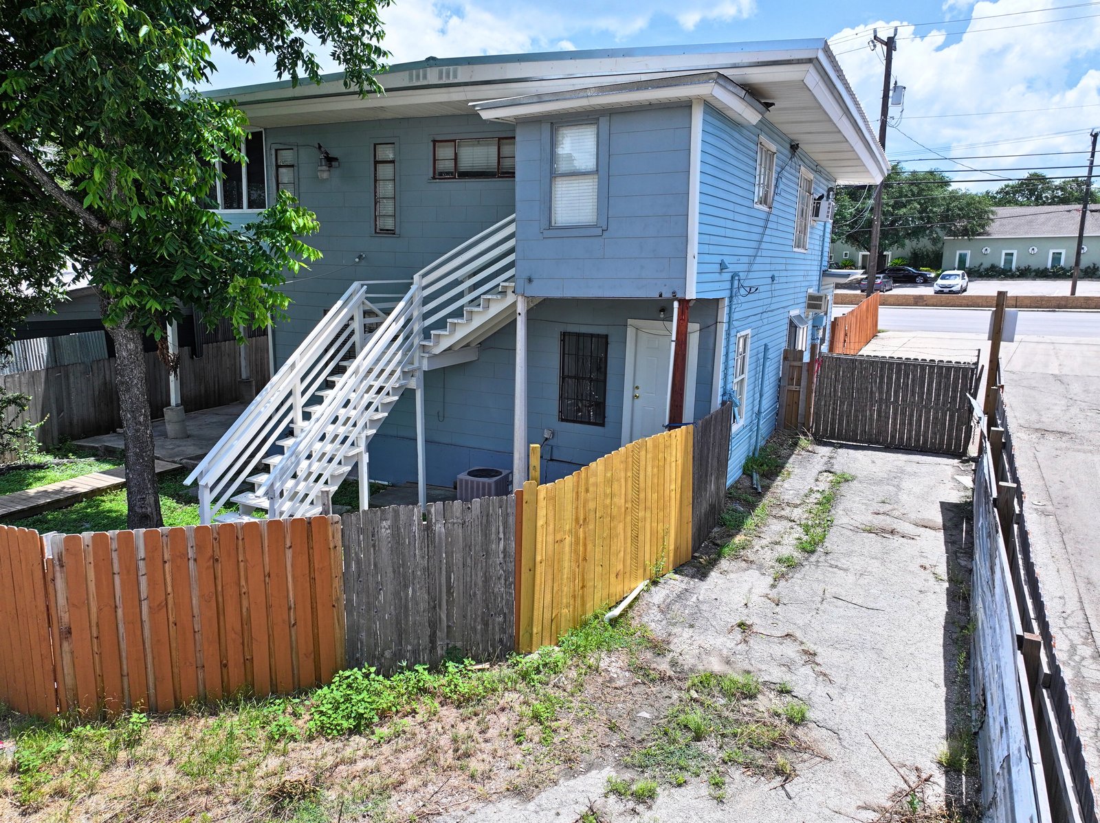 1278 BANDERA RD SAN ANTONIO TX 78228-4067 — photo 8