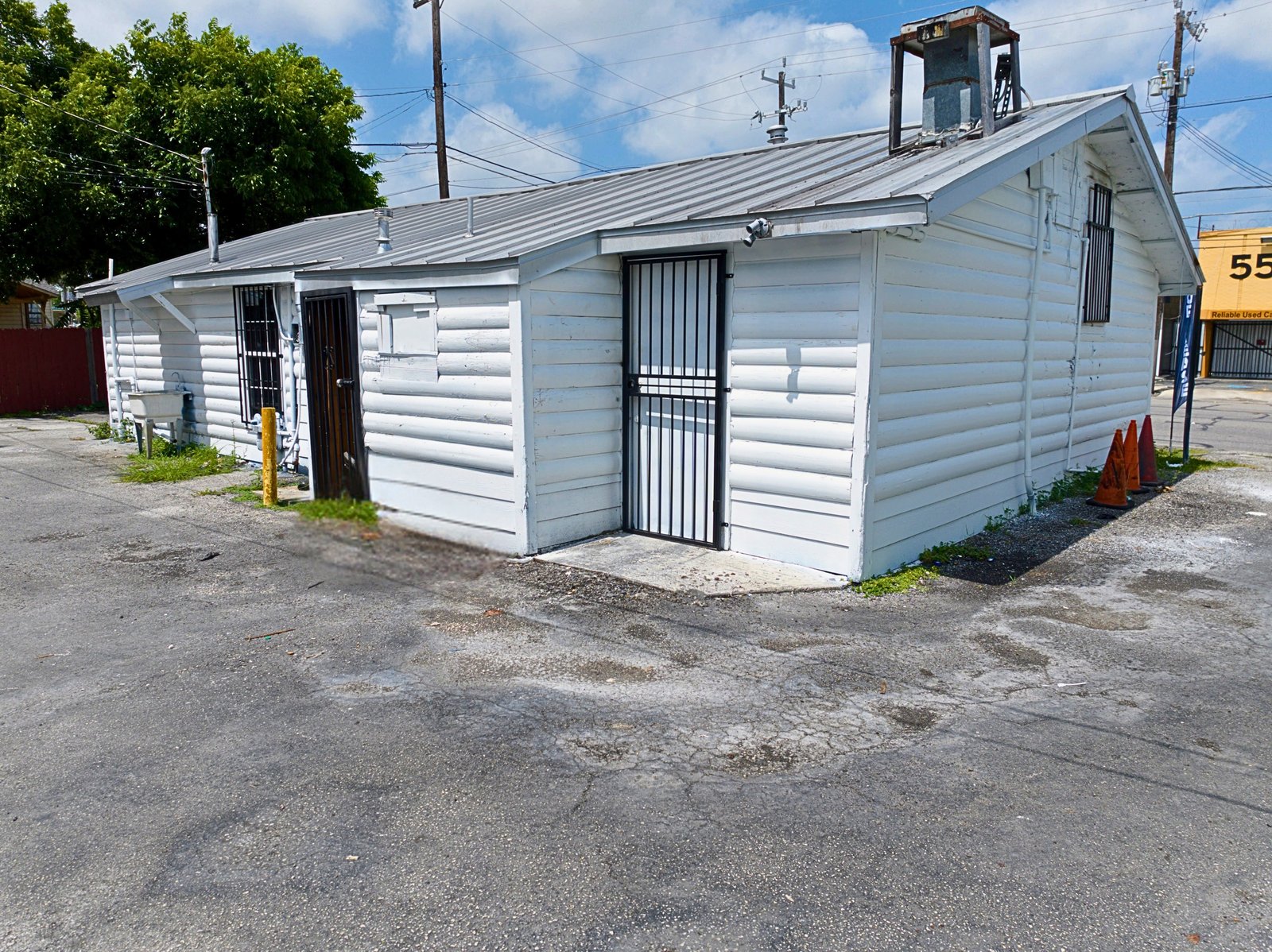 298 El Monte Boulevard — photo 4