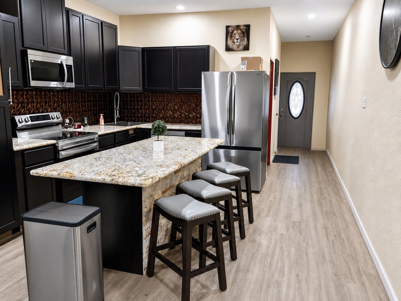 Retail | Office | Fromer Vet Clinic — photo 4