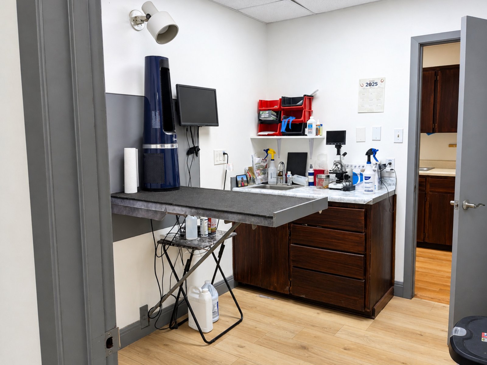 Retail | Office | Fromer Vet Clinic — photo 8