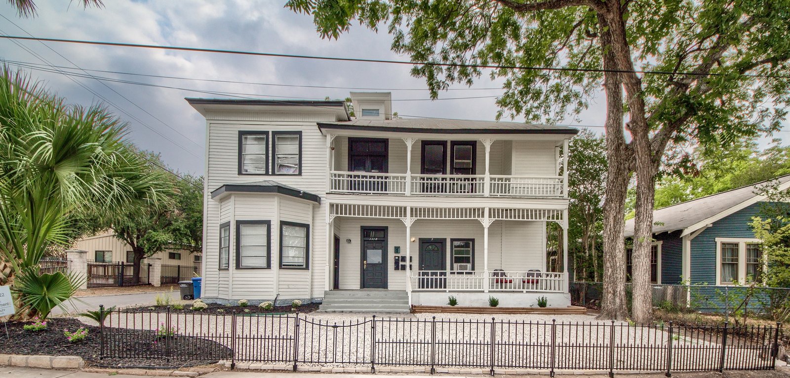 Renovated & Fully Leased 6-Unit Multifamily Asset — photo 2