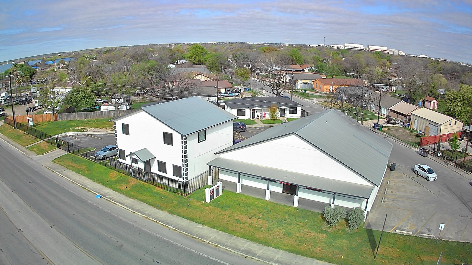 13-Unit Mixed-Use Asset with Value-Add Potential — photo 1