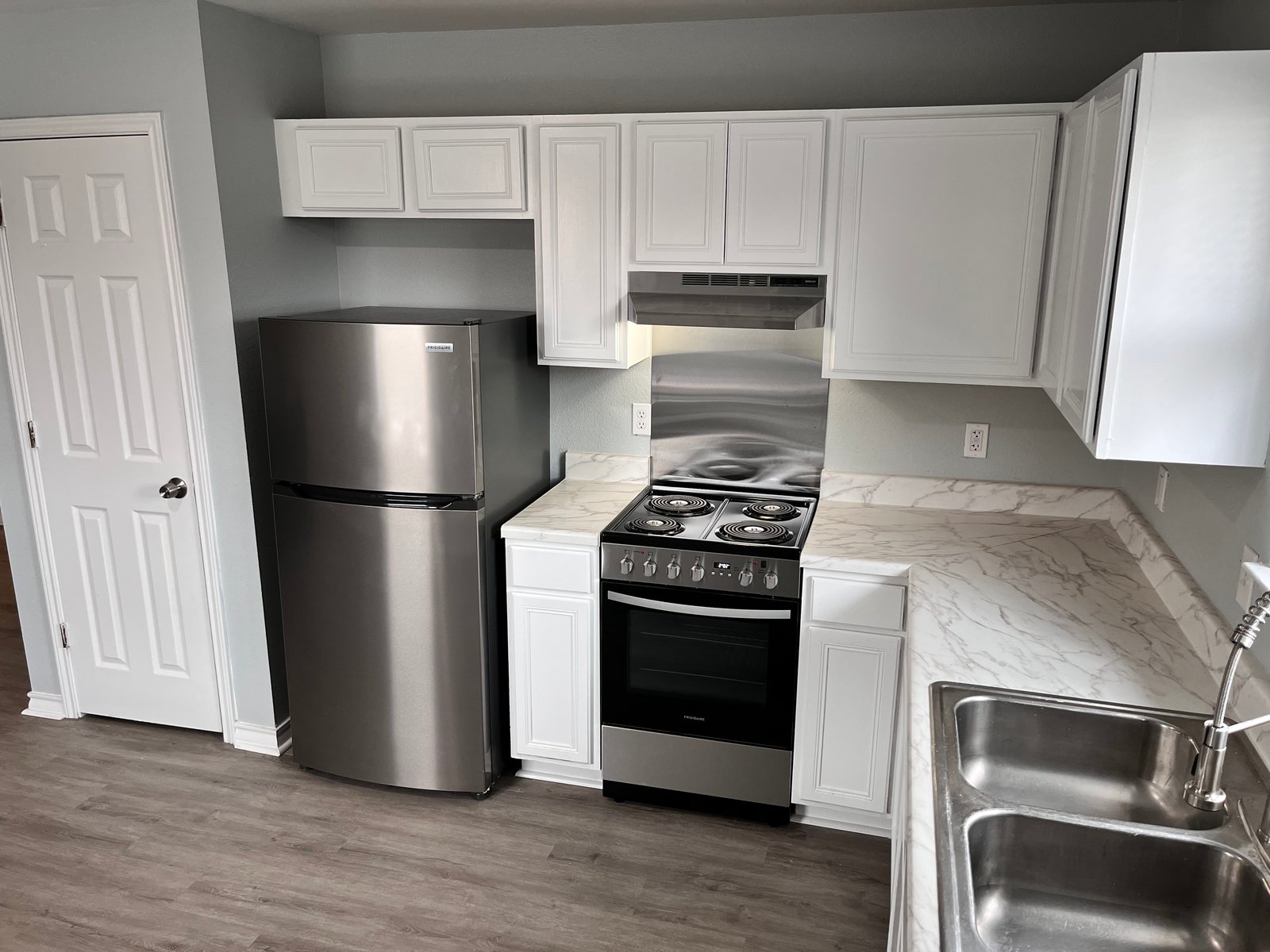 13-Unit Mixed-Use Asset with Value-Add Potential — photo 12