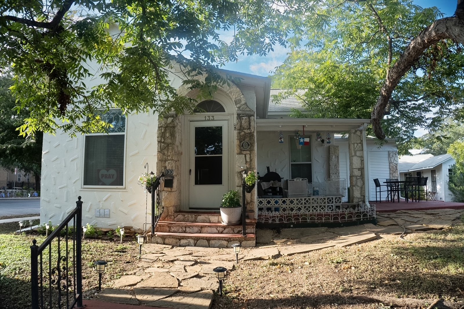133 W HUISACHE AVE SAN ANTONIO TX 78212-2942 — photo 2