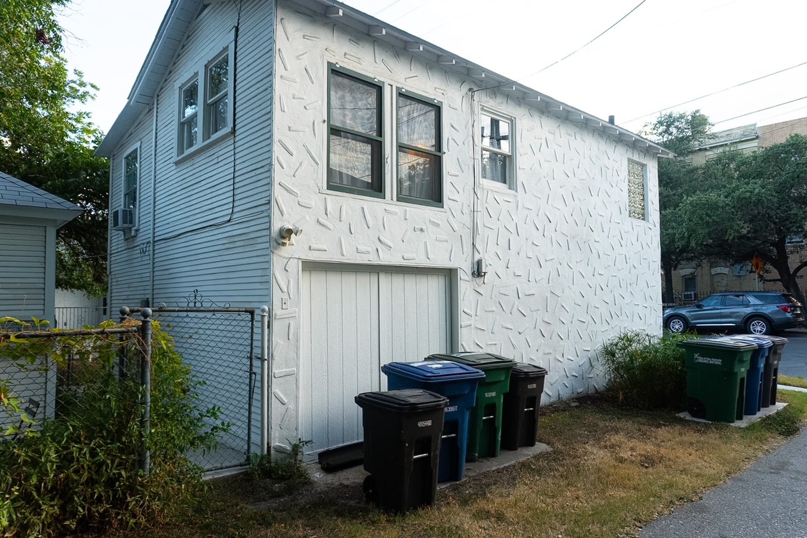 133 W HUISACHE AVE SAN ANTONIO TX 78212-2942 — photo 11