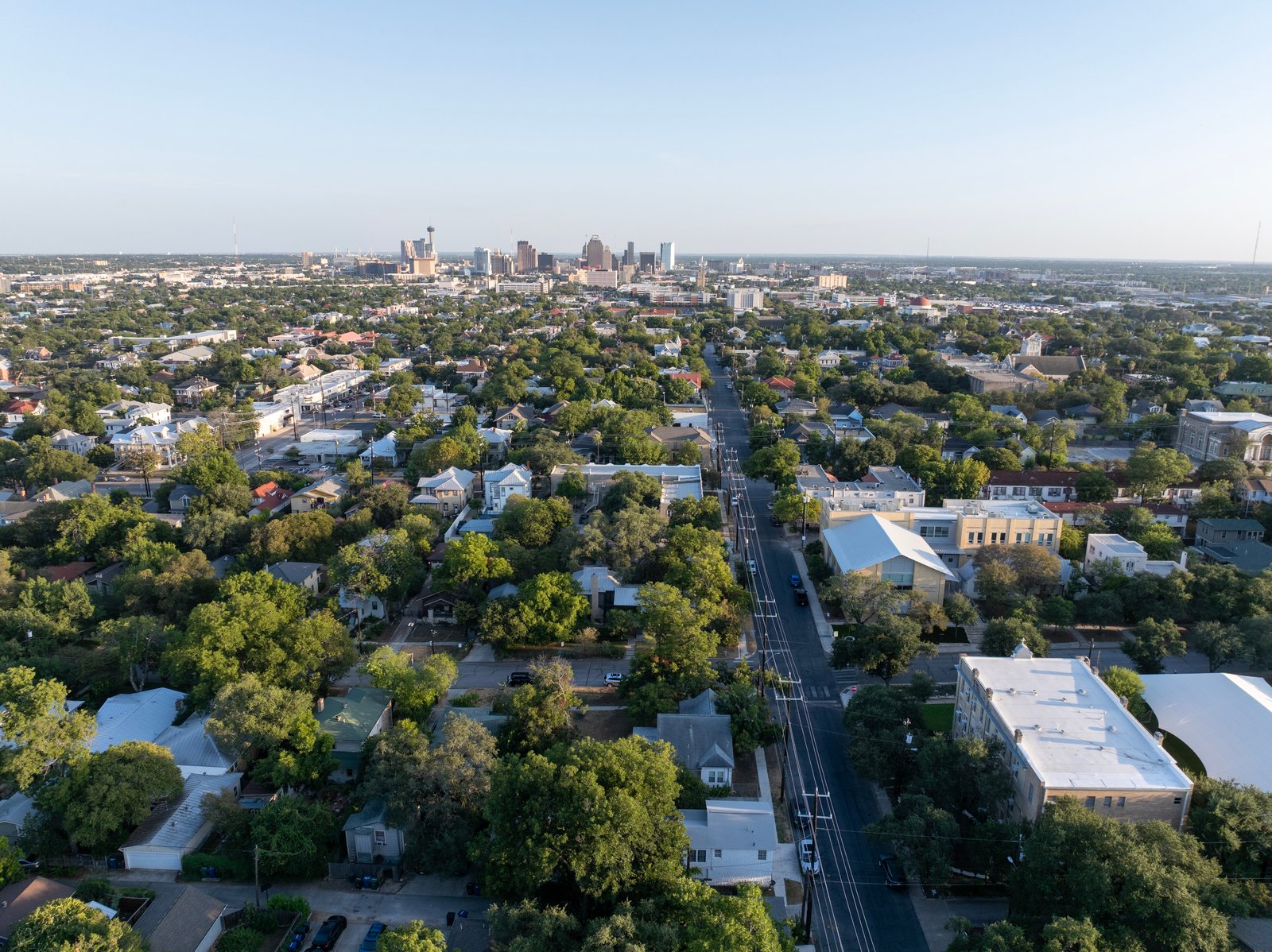 133 W HUISACHE AVE SAN ANTONIO TX 78212-2942 — photo 16