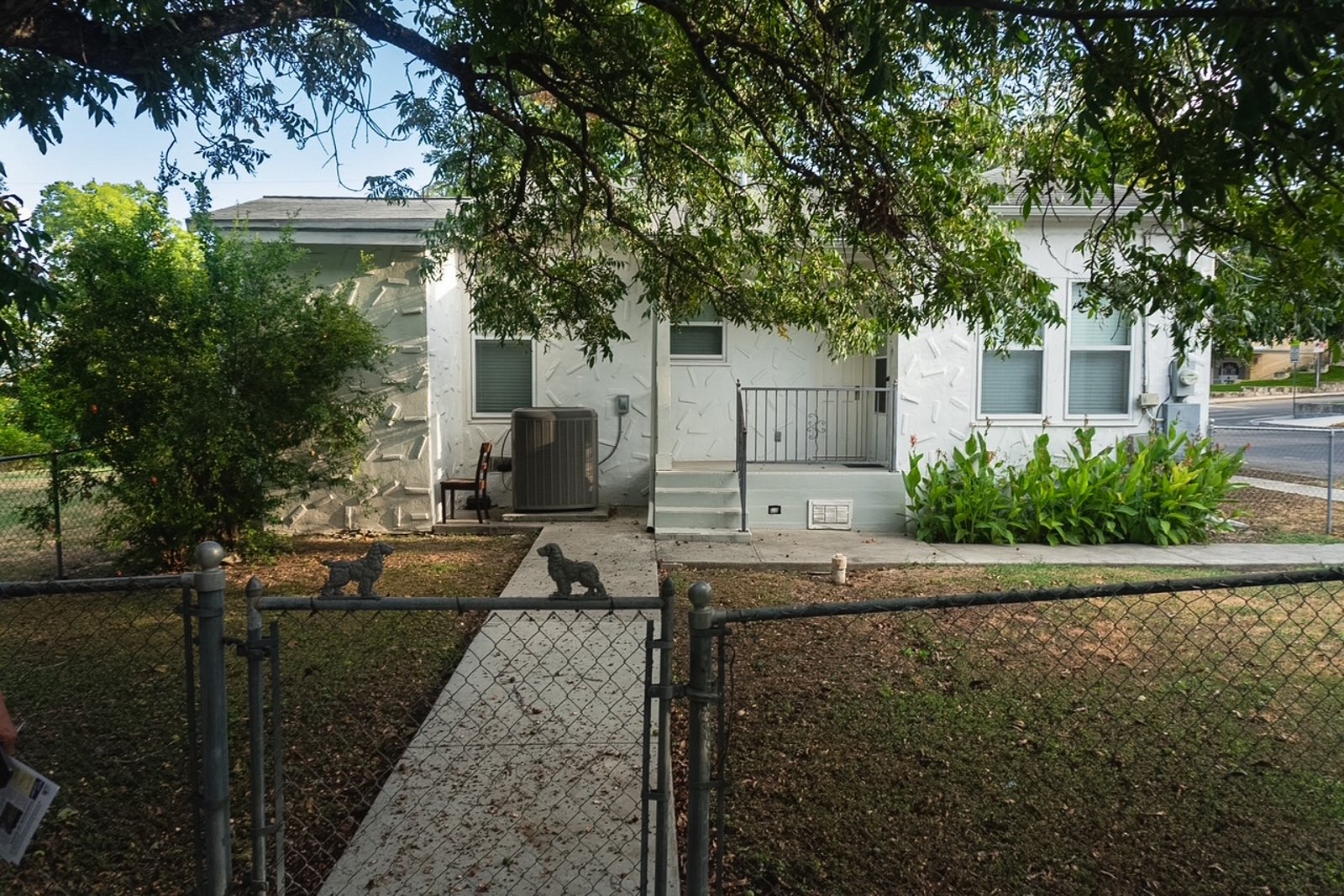 133 W HUISACHE AVE SAN ANTONIO TX 78212-2942 — photo 5