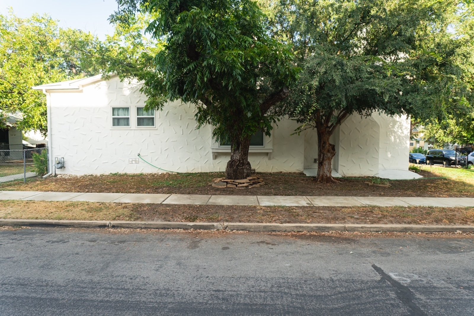 133 W HUISACHE AVE SAN ANTONIO TX 78212-2942 — photo 7