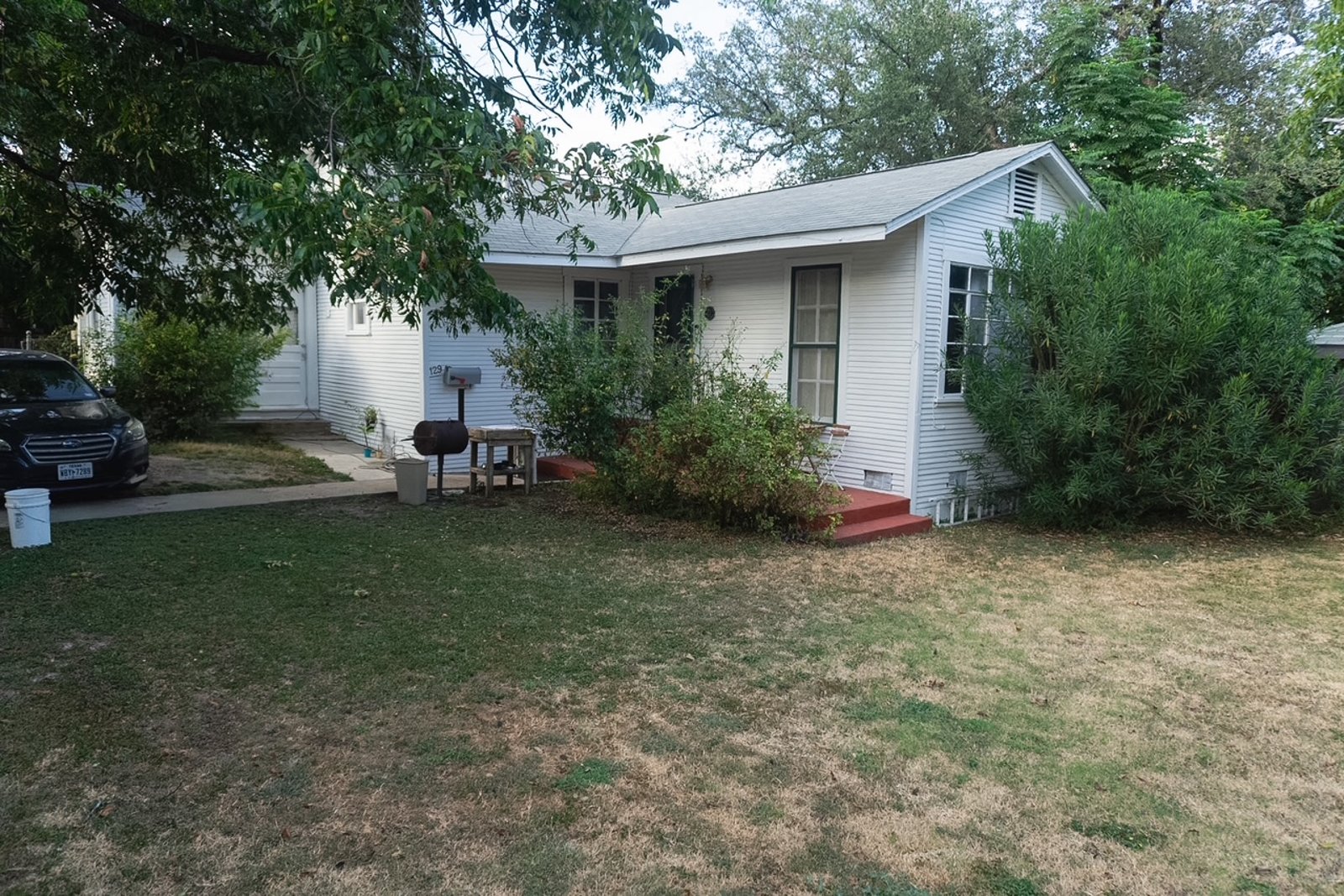 133 W HUISACHE AVE SAN ANTONIO TX 78212-2942 — photo 8