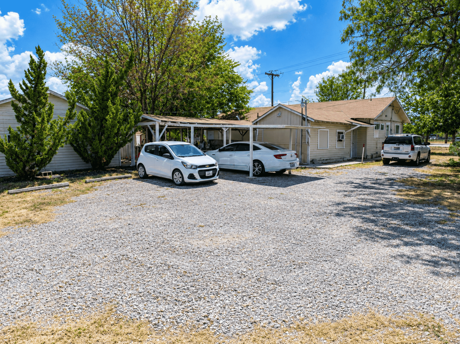 1± AC ON VILLARET & ZARZAMORA — photo 15