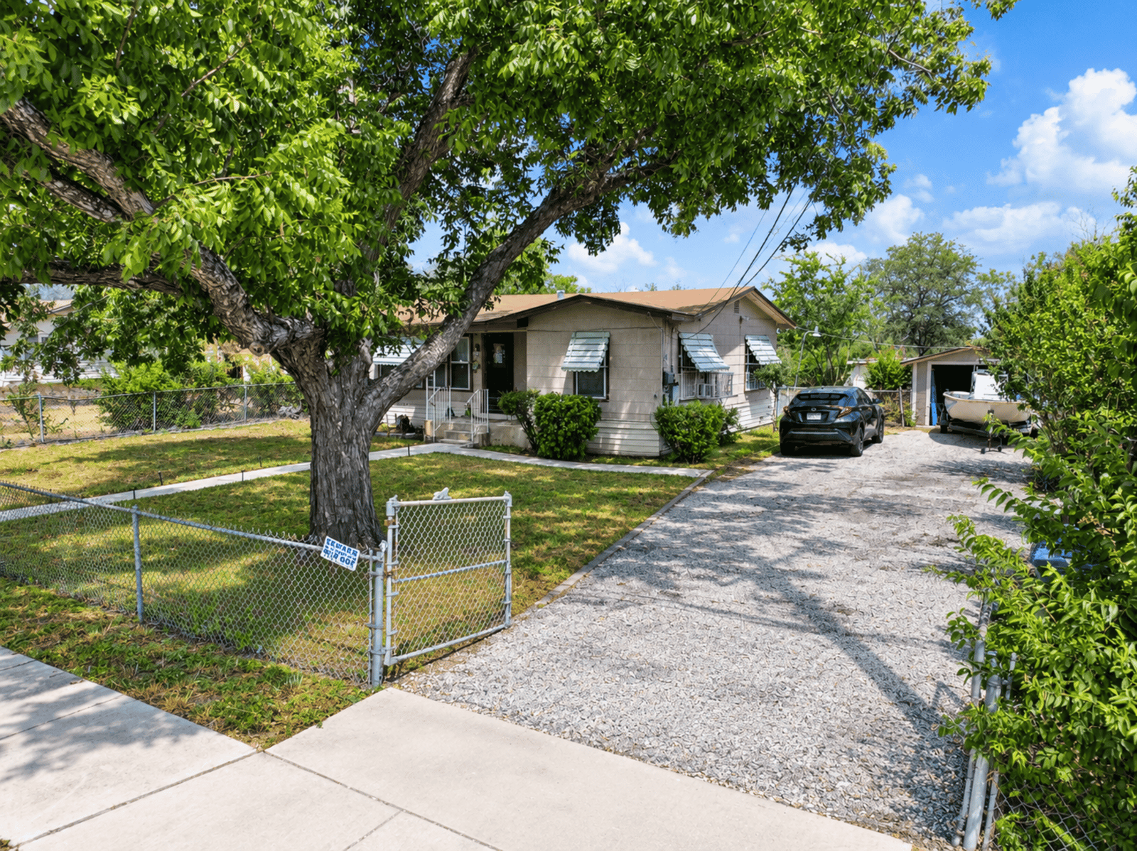 1± AC ON VILLARET & ZARZAMORA — photo 7